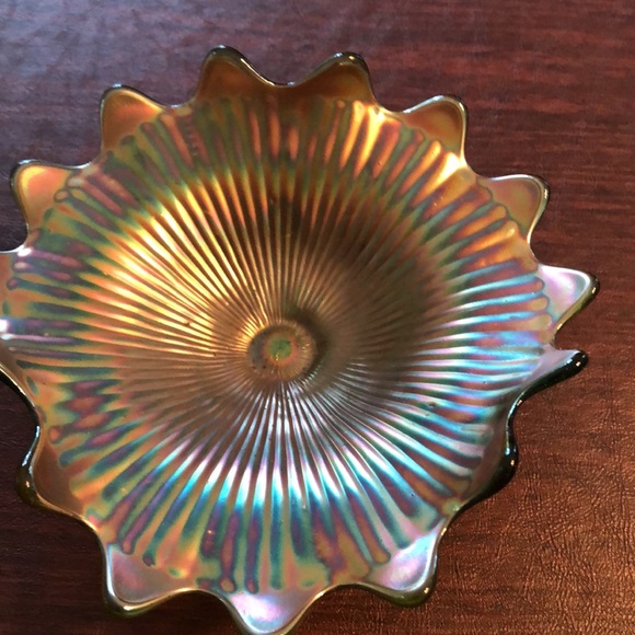 Carnival Glass Antique Bowl 8”wide by 8”long by 3”high Multicolored;Green Bottom - Picture 3 of 12